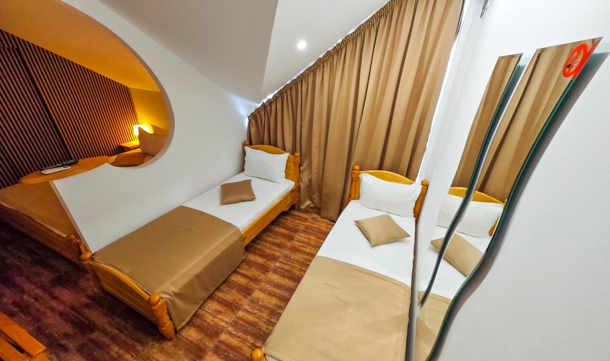 Steaua Apelor Family Resort Nufaru Extérieur photo