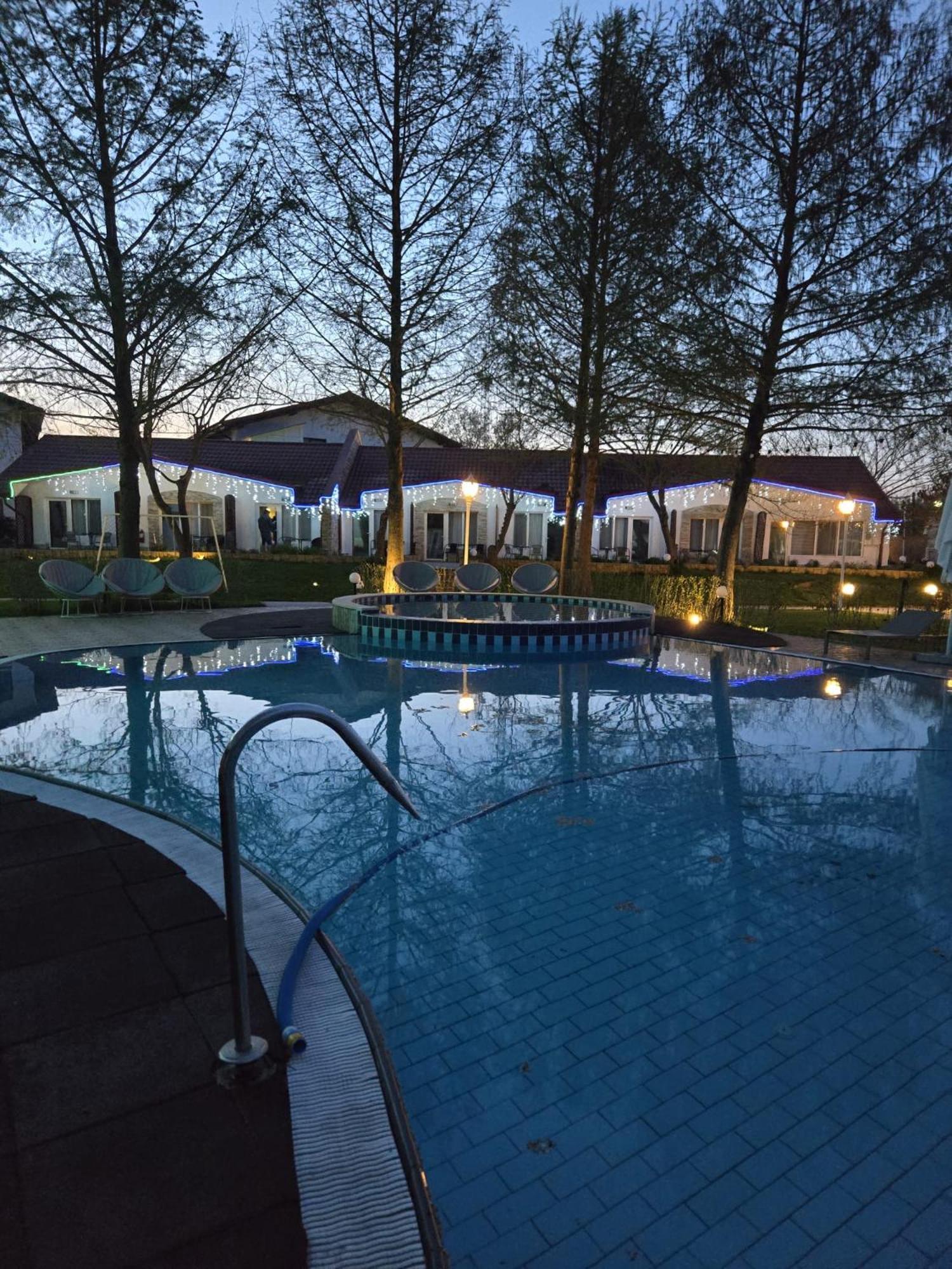 Steaua Apelor Family Resort Nufaru Extérieur photo
